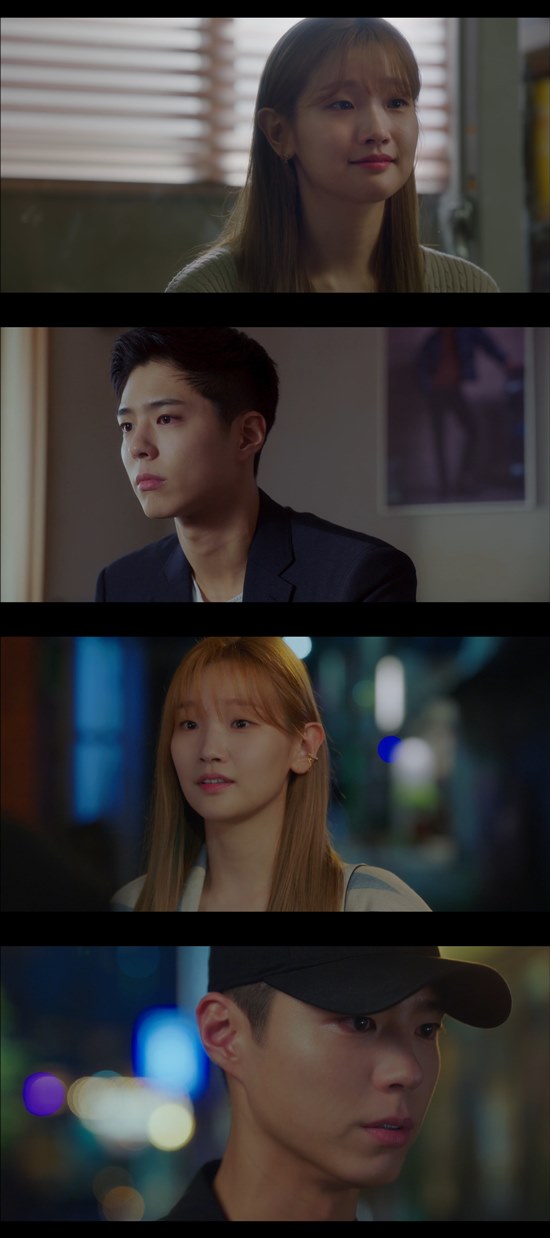 Record of Youth Park Bo-gum grabs Park So-dam who notified her of partingIn the TVN Monday drama Record of Youth broadcast on the 26th, the appearance of Park Bo-gum, who refuses to notify Park So-dam, was broadcast.Hye-joons manager, Lee Min-jae (Shin Dong-mi), published an article denying the theory of love without consulting Hye-joon.Hye-joon said, In my position, it is a priority to protect the government.As the number of rumors continued, Shin Dong-mi wanted to release Charlies definition letter, but Park Bo-gum continued to dissuade it.Cho Sung-ran (Park Mi-hyun), a mother of Jeong-ha who was at Jeong-has house, revealed her snobbishness by referring to Sa Hye-joon, and denied the devotion to the fact, but Hye-joons surprise gift caught the relationship between the two.My mother hasnt changed a bit, shes vulgar, she said, calming down her mothers snobbishness again.If you heard your child say that your parents are vulgar, it is The Horribly Slow Murderer with the Extremely.Anyway, the Horribly Slow Murderer with the Extremely, the Horribly Slow Murderer with the Extremely, he asked me to borrow money.After that, he informed Hye-joon that he would love me, lets break up. He asked why. Do you remember saying that if you love, you will never say sorry ?I didnt say Im sorry a few times when I met him.Every time you say Im sorry, I think about how hard you are.  I will not take it anymore.I will go back to my daily life before I love you. On the other hand, Kim realized that he was doing Misunderstood about Hye Jun at the meeting with Jin Ji-a for the settlement of the complaint.And he met Lee Tae-soo (Lee Chang-hoon), who made Misunderstood like this, and was angry that he would not leave his company and his actor Park Do-ha (Kim Gun-woo).Jeong Ji-a met with Hye-joon and said, Now I really leave you, mentally.Lee Min-jae eventually released Charlies letter to the media without consulting Hye-joon.So, Sa Kyung-joon (Lee Jae-won) said, The evil people are running more, and Hye-joon, who has a mixed expression, said, If things happen and you refute, there will be another controversy.Lee Min-jae said, I thought this was the best Choices. We are still before the contract. I will accept whatever Choices you do.Since then, Sa Hye-joon has been thinking about Im sorry he had done to An Jeong-ha, and went to An Jeong-has office and said firmly, I can not break up with you.Photo = TVN Record of Youth broadcast screen