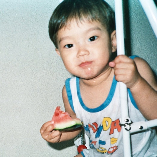 Choi Siwon posted a picture on his Instagram on the afternoon of the 29th.The photo caught the eye of Choi Siwons childhood, and he looked at the camera with a piece of watermelon in his hand and a keen eye.From the cake leaves, the unusual visuals were outstanding.In addition, Choi Siwon said, Children are our future. I think we need our continued interest and a sense of responsibility to make all children grow up in a good environment.Recalling memories, he left a message.Meanwhile, Choi Siwon was appointed as a goodwill ambassador representing UNICEF East Asia Pacific region last November and continues to work for the protection of childrens rights, education and equality.