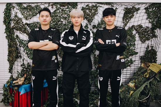 Genji Esports announced on the 28th that it conducted the streaming broadcast of EXO Baekhyun (BAEKHYUN) and PlayerUnknowns Battlegrounds (PUBG) live with its PUBG team.The live broadcast, which was released on the YouTube channel of Baekhyun, who enjoys the usual PlayerUnknowns Battlegrounds, received a hot response from domestic and foreign fans, exceeding 500,000 views.In the broadcast, Cha Seung-hoon of P.O(Pio) and Inonix Na Hee-joo of the Genji PUBG team provided attribute lectures such as transferring play tips after testing Baekhyuns skills, and then three people enjoyed the PlayerUnknowns Battlegrounds together.The edited content of the Zenji PUBG team and Baekhyuns streaming broadcast will be uploaded separately to Baekhyun and Zenjis YouTube channel later.I have played with a lot of players with various competitions and scrims, but it was another special experience with EXO Baekhyun.Thankfully, many fans seemed to have a hot fan meeting thanks to their interest.I am glad to share the fun of PlayerUnknowns Battlegrounds. Meanwhile, the Genji PUBG team will be one of the six Korean teams in the PUBG Continental Series (PCS) 3, an international competition held online in four regions, Asia, Asia Pacific, Europe and North America, starting on November 5 (Thursday).