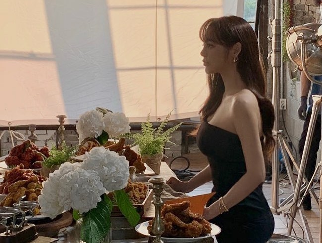 Actor Park Si-yeon announced the appearance of tvN Postpartum care centers.On November 9, Park Si-yeon posted two photos on his instagram with an article entitled Postpartum care centers tomorrow I am together.In the open photo, Park Si-yeon is showing off her alluring beauty. Park Si-yeons elegant atmosphere catches her eye.Nuriku, who saw the photos, responded It is so beautiful and It is a big hit.On the other hand, Park Si-yeon will appear in TVN Wolhwa Drama Postpartum care centers as a top star mother Han Hyo-rin.