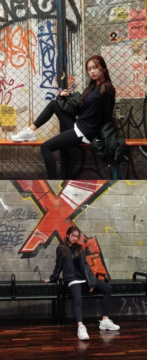 Actor Kal So-wons latest on the show has been revealed.On the 12th, Kal So-won Mother posted a picture on his instagram with an article entitled Are you making a good look now?In the public photos, there is a picture of Kal So-won, who is taking various poses such as putting his hand on his waist or sitting on a chair.Especially, Kal So-won, who shows intense eyes with a big smile, catches the eye.Meanwhile, Kal So-won appeared on TVN entertainment program Nest Escape 3 which last year.