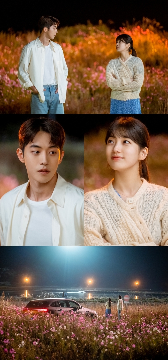Bae Suzy Nam Joo-hyuk has presented a picture-like landscape.Seo Dal-mi (Bae Suzy) and Nam Joo-hyuk (Nam Joo-hyuk), who lost their way in the 9th episode of TVNs Saturday Drama StartUp (playplayed by Park Hye-ryun/directed by Oh Chung-hwan), which airs on November 14, enjoy surprise flower garden dates.Beautiful Cosmos: The two people who gaze at each other in the flower garden where A Spacetime Odyssey is blurred make the mind of the viewer go wild.Especially when Seo Dal-mi was nervous about the hard reality before becoming CEO of Samsantec, Choi Won-deok (Kim Hae-sook) pointed to her, You are Cosmos: A Spacetime Odyssey, its still spring.If you wait carefully, you will be the most beautiful in the fall. Namdosan was also the youngest winner of the Mathematics Olympiad at one time, but somehow it has bottomed out to self-esteem by walking downhill.He also had a dream of wanting to shine again due to his arduousness, and the two youths who were so clumsy and lacking met each other and were blooming like Cosmos: A Spacetime Odyssey.The two people surrounded by flowers that resemble them like this amplifies the curiosity of what kind of sincerity they shared by watching the bright moon and the many stars that seem to be pouring.In addition, in the last broadcast, I saw the letter of First Love, which I believe is Namdo Mountain, and found that the handwriting of Han Ji-pyeong (Kim Sun-ho) is the same.When she falls in love with Namdosan in front of her, she finds out that Han Ji-pyeong is the main character of First Love, who sent and received letters under the name Namdosan, and that the two men deceived her, she is wondering what kind of choice she will make.minjee Lee