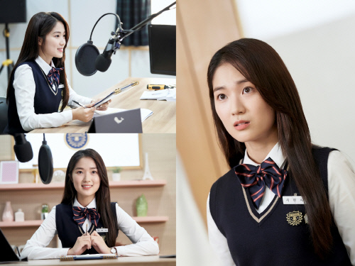 JTBCs new mini-drama Love Live!On is a drama chemistry romance drama in which Seoyeon High School Celeb Baekhorang (Jeong Da-bin), who entered the broadcasting department with a suspicious purpose, meets and experiences a strict broadcasting director, Go Eun-taek (Hwang Min-hyun).Actor Kim Hye-yoon, who has made a deep impression on every piece with his solid acting skills, will appear as Seo Yeon-gos announcer Seohyun, a club belonging to Hwang Min-hyun (played by Ko Eun-taek) and Jeong Da-bin (played by Baekhorang) and the main stage of Love Live!On.Drama How I Found Haru with Kim Sang-woo director, Love Live! On added strength to the first episode.She is going to break the Furious button of the broadcasting director Ko Eun-taek as the main character of the big broadcasting accident that hits the eardrums of all students on the lunch broadcast in the school.It is a situation where I wonder what her beautiful charge (?) of doing something that could never be possible as long as the perfectionist Ko Eun-taek exists in the broadcasting department.In the first episode of Love Live!On, various speculations are being raised about how Kim Hye-yoon (Seohyun) will appear to form a chewy tension with Hwang Min-hyun.The production team of Love Live! On said, I would like to express my deep gratitude to Kim Hye-yoon Actor, who appeared happily with Kim Sang-woo and Haru who discovered it.Love Live! On is a cameo with a lot of stars in addition to Kim Hye-yoon, he said.I hope youll be interested in what kind of role a star will play, he added.JTBCs new mini-play Love Live!On will be broadcast for the first time at 9:30 pm on Tuesday, 17th.