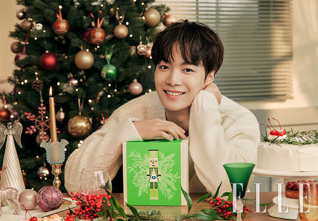 A picture of NUEST JR Beauty has been released.JR unveiled The Holiday Picture Cut with Magazine Elle on November 19th for the upcoming The Holiday season.emigration site