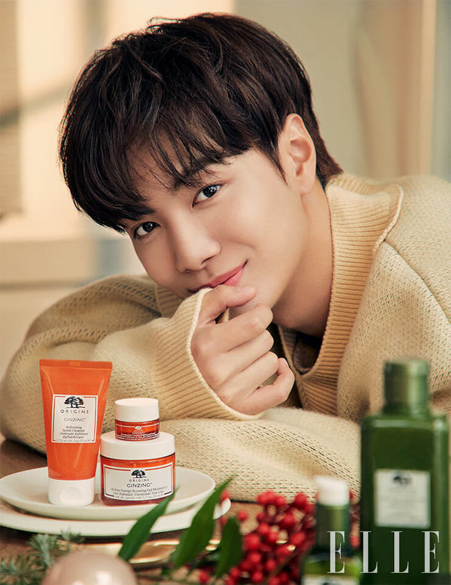A picture of NUEST JR Beauty has been released.JR unveiled The Holiday Picture Cut with Magazine Elle on November 19th for the upcoming The Holiday season.emigration site