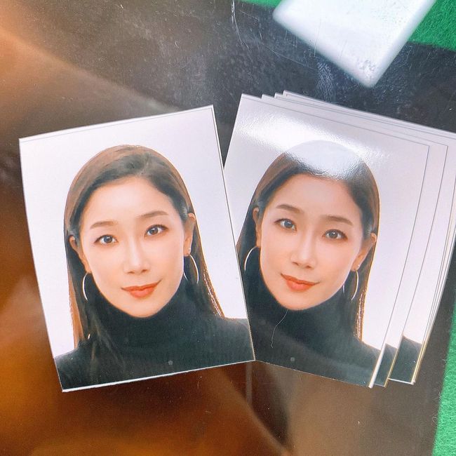 Actor Kim Ha-Young has released a humiliating photo of the proof.Kim Ha-Young wrote on his instagram on the 19th, License renewal. License test photo camera. I got it as an English license that can be used in foreign countries.I hope that someday I will be able to write again. The photo shows Kim Ha-Youngs proof photo, which was taken with a camera installed at the license test site, but it attracts attention by boasting of its humiliating beauty.Kim Ha-Young also released his drivers license, which was captioned with the article Long-term Donation.Kim Ha-Young had a good influence by adding a hashtag called Life Sharing and United Network for Organ Sharing.On the other hand, Kim Ha-Young is currently appearing on MBC New TV Surprise.