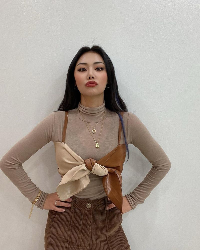 Singer Cheetah transformed into a pure fairy.Cheetah posted a photo on her Instagram account on November 20 with the phrase NEWNEW.Cheetah in the photo is wearing a ribbon bustier and V. Cheetah showed off her beauty with a refreshing smile.