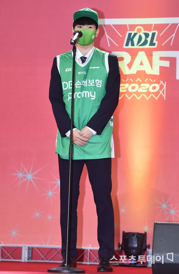 이용우스포츠 이미지