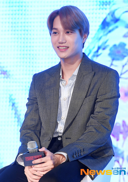 Group EXO member Kai took first place in the topic of non-drama performers.According to Good Data Corporation, a TV topic analysis agency, on November 23, Kai, who appeared inI Live Alone, ranked first in the topic of non-drama performers in the third week of November. It is more remarkable in that it is the result of one appearance.Kai appeared inI Live Alone aired on November 20th, and released the first trace house to attract attention. Kai played with his nephew and the extreme tension and possessed the home theater with the aspect ofnephew fool. On the other hand, he opened a dance school for a friend who decided to go on a diet and showed off his dance skills and gave him joy.On the other hand, this survey is the result of an analysis of the reaction of netizens for programs that are broadcasting or scheduled to be broadcast from November 16 to November 22 by Good Data Corporation, a TV topic analysis organization.