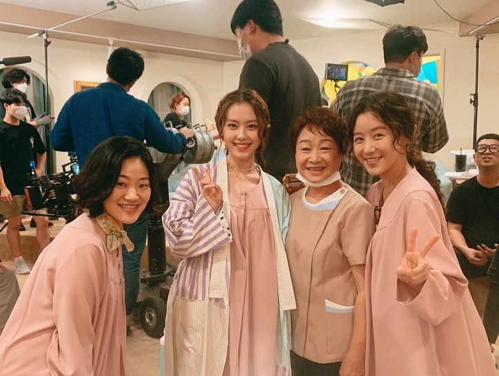 Actor Choi Ja-hye gave the end ofPostpartum care centers.Choi Ja-hye posted on his Instagram on November 24th, Pleasant last summer. I did a script reading while holding my belly button. At the set, I never frowned, and I learned a lot thanks to my good colleagues, seniors, and juniors. care centers.The photos that were released together were taken with the actors during the filming of the drama, giving a glimpse of the friendly atmosphere of the scene. Actors draw attention with playful expressions and bright smiles.Choi Ja-hye added, I was grateful for being able to work with these wonderful people one by one, adding Season 2 Gazua.Meanwhile, tvNs Monday and Tuesday dramaPostpartum care centers ended on the 24th.