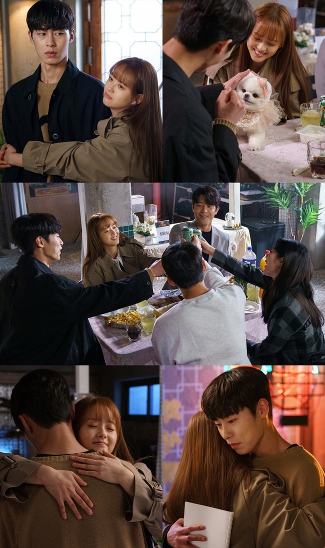 Jaewook Lee returns to La La Land.KBS 2TVs Wednesday and Thursday dramaDo Do Sol Sol La La Sol (played by Oh Ji-young/Director Min-kyung Kim) gathered at La La Land on November 25 to celebrate the comeback of Woo-jun Seon (Jae-wook Lee) and the Eunpo family. Revealed. The two, who have been separated from each other for a while, are having a moment of happiness without feeling the gap of time. As a result, curiosity is amplified by the story of Ra-Jun, who reunited once more, regaining laughter.Gura-ra and Sun Woo-jun confirmed their strong love through faith in each other despite various crises. I turned around and seemed to have finally found my place, but another crisis struck. Seon Woo-jun, who always had Gurara first, made a sudden breakup. The appearance of Gurara, having a difficult time in the breakup, aroused regret. As Seon Woo-jun was also depicted swallowing tears alone, he was curious about the story that he had to say about breaking up. Interest is growing in the ending of the two youths who are drawing an unpredictable romance until the end.In the meantime, the released photos contained the scene of Seon Woo-juns Welcome Bag party. Gura enters into Seon Woo-juns chewing gum mode, who had a heartfelt reunion, and is sticking tightly as if not letting a loved one go, making a smile. The appearances of Cha Eun-seok (played by Kim Joo-hun), Jin Ha-young (played by Shin Eun-soo), and Lee Seung-gi (played by Yoon Jong-bin) gathered together to welcome Woo-jun Seon who returned to La La Land. The appearance of those who are having a hapiness time makes us more curious about the ending of the young youth movement.Gura-ra and Seon Woo-juns loving hugs are also caught, causing excitement. Gura-ra warmly embraces Seon Woo-jun with a happy expression. However, Seon Woo-jun, who faces each other, is showing a sad smile for some reason, arousing curiosity. As Sun Woo-jun, who coldly told Gura-ra of goodbye and turned around, secretly endured the difficult days, it arouses curiosity whether he has a hidden story. As a result, attention is paid to the unpredictable romance, whether Gurara and Seon Woo-jun, who have regained laughter, can keep their happiness until the end.The production crew ofDo Do Sol Sol La La Sol said, There are still several Reversals for the two who have reunited once again. Please look forward to the second youth movement of the two running toward it. Broadcast at 9:30 pm on the 25th