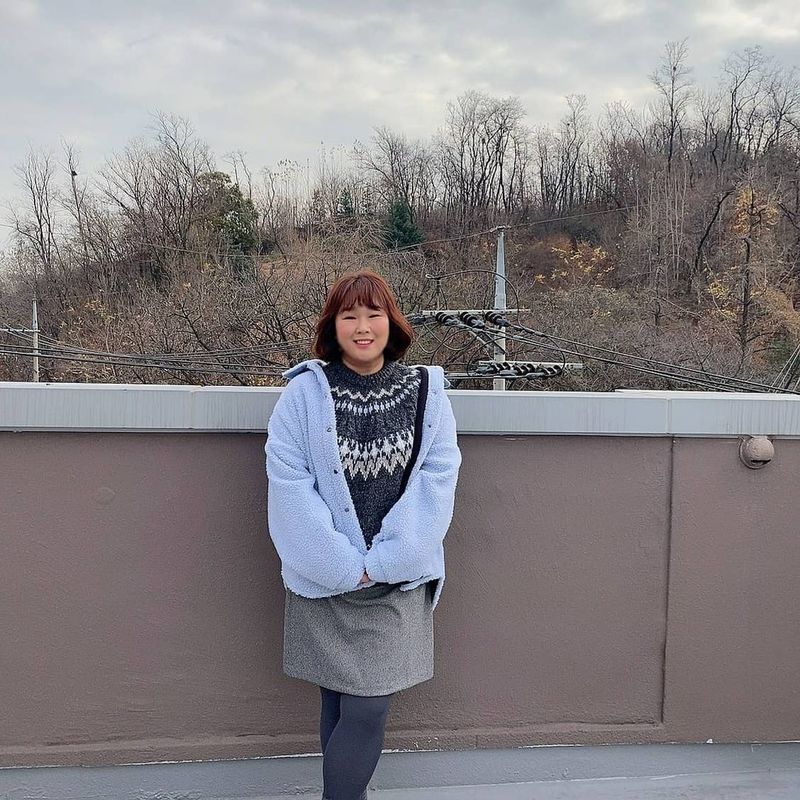 Comedian Kim Min-kyung unveiled her current situation that she became slimmer.Kim Min-kyung posted a photo on his personal Instagram on November 25th, with a post saying, I cant go outside and go to the company #roof #camping!!In the released photo, Kim Min-kyung enjoys the feeling of winter camping on the roof of the company. Unlike a face that evokes cuteness with plump cheeks, the body that has become invisible and slim catches the eye.As I am challenging various kinds of sports, my beautiful appearance is admiring. In the appearance of digesting short skirts like a perfect match, we are looking forward to a different visual in the future.Meanwhile, Kim Min-kyung is appearing in tvN entertainmentIm Alive and web entertainmentFrom Todays Sports Dung, and will also appear inWitches.