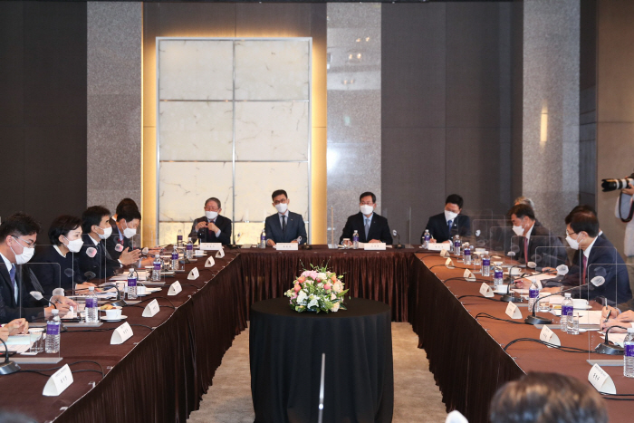 유신프라자 이미지