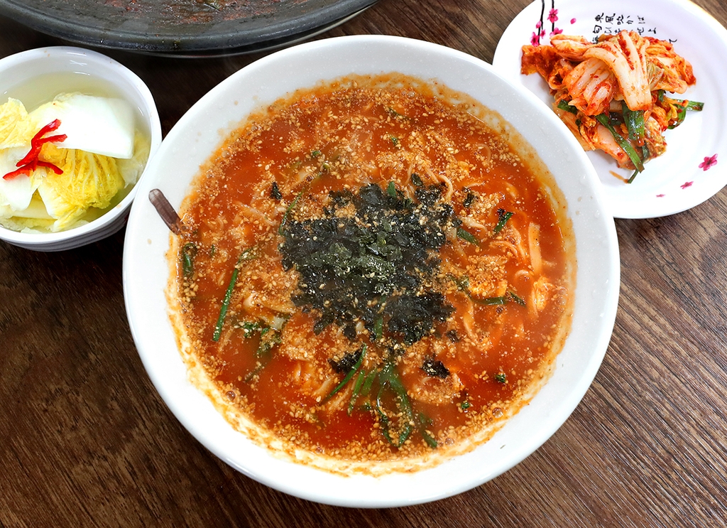 여럿이함께 이미지