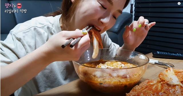 먹방트럭 이미지