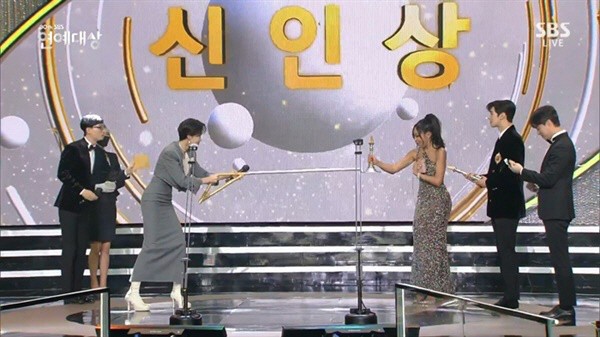 연예인노래 이미지