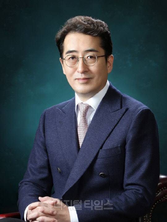 김용범 이미지