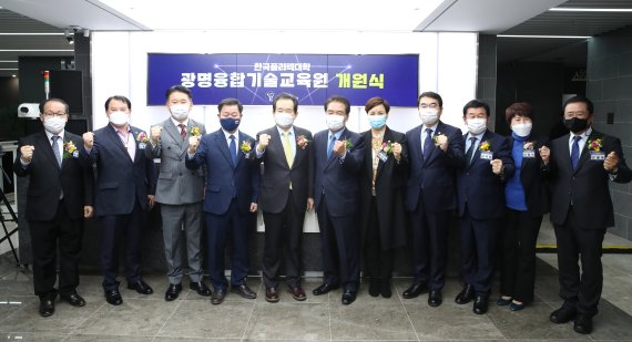 스튜디오폴릭 이미지