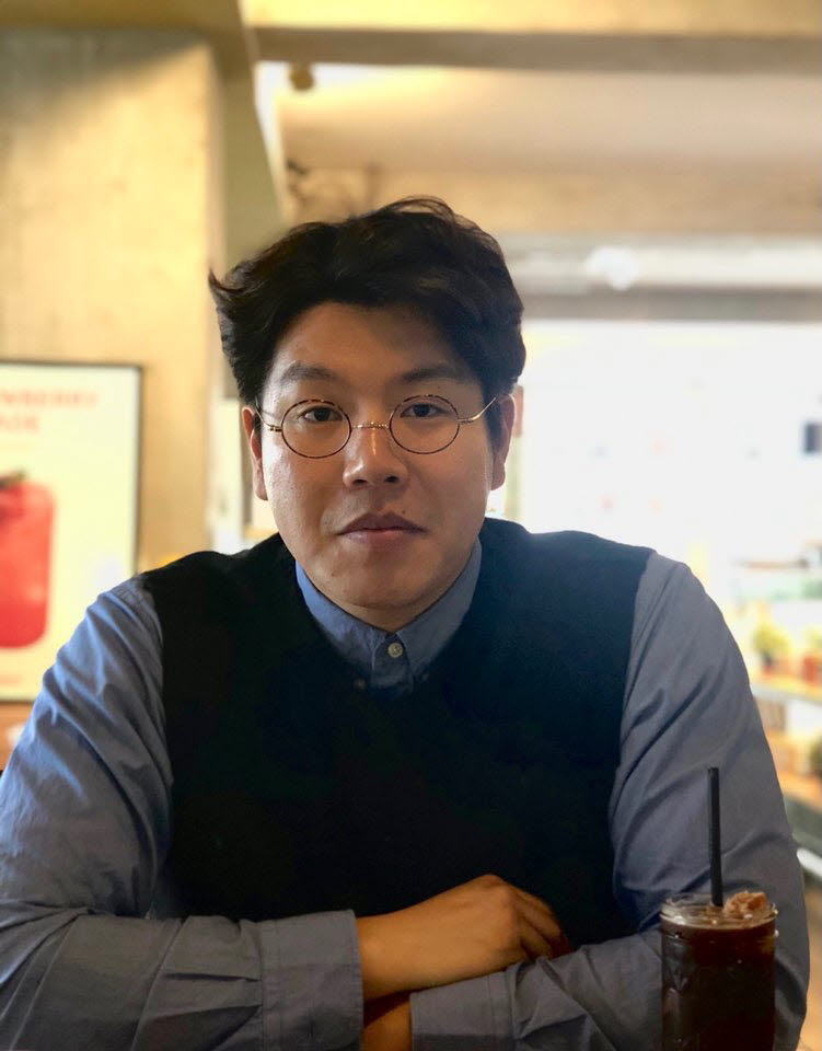 업스테어스 이미지
