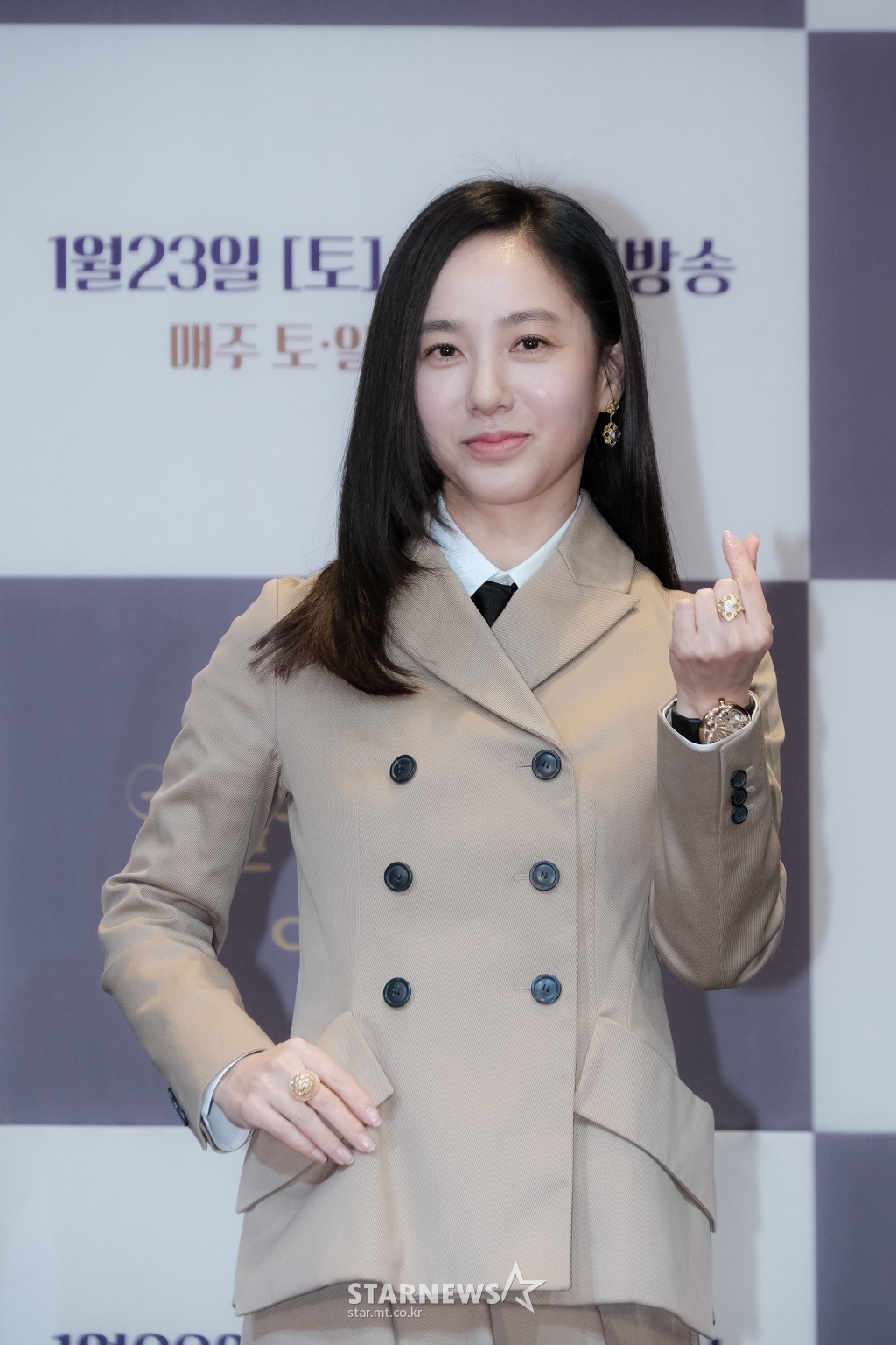 예쁨 이미지