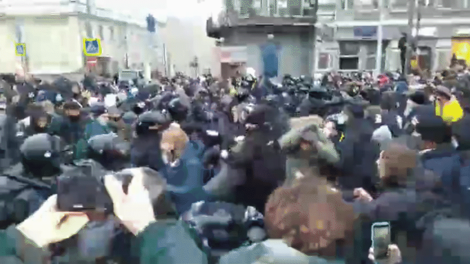 러시아 전역에서  알렉세이 나발니의 석방을 요구하는 시위가 잇다르고 있다/트위터