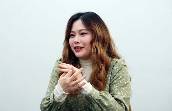 성우 이미지