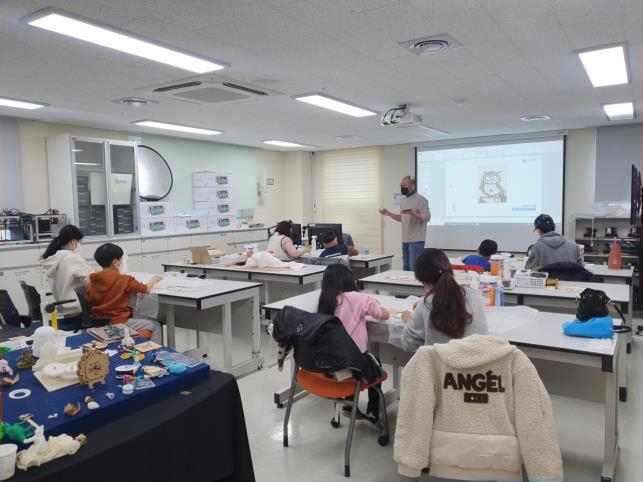 공방정인 이미지