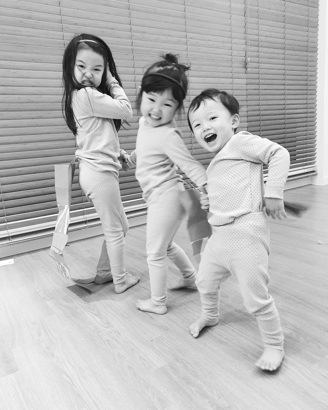 메이비 이미지