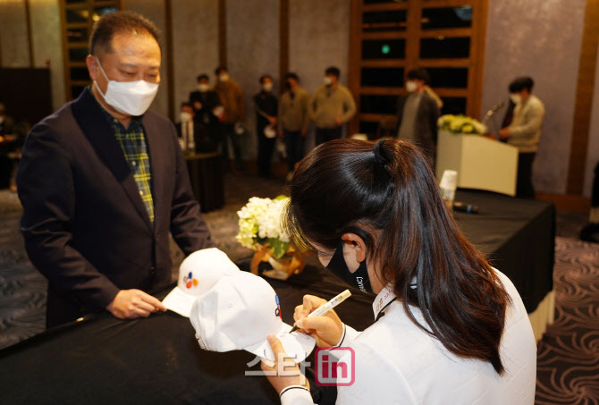 더베이스투어(주) 이미지