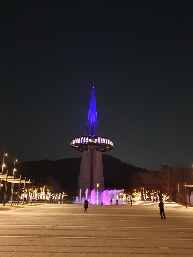 탑조명 이미지