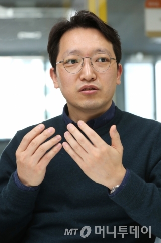 타스필름 이미지