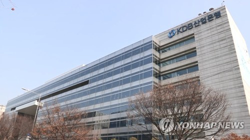 신입사원도 뽑고 인턴도 모집하고 신입사원도 뽑고 인턴도 모집하고