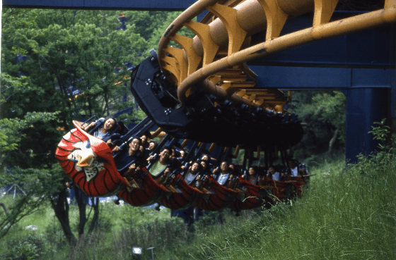 독수리요새, 후룸라이드, 환상특급 등 추억의 놀이기구들. [중앙포토]