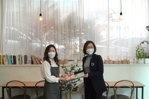 동네카페 이미지