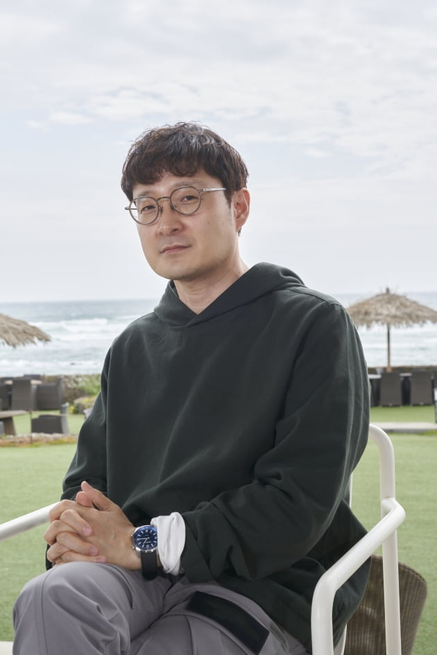 낙원의밤 이미지