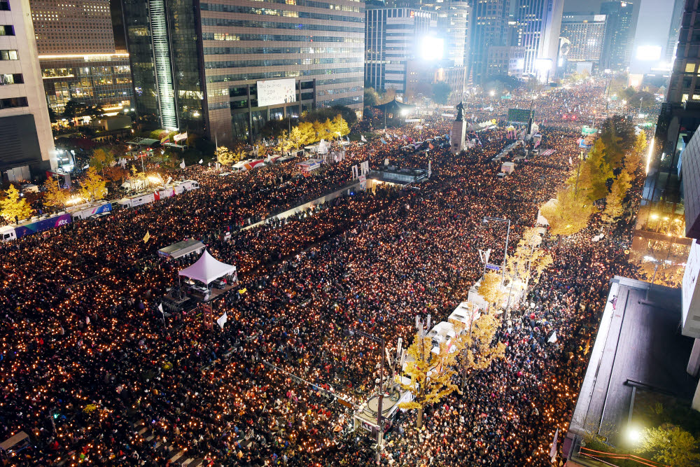 [프리즘]정치와 민심