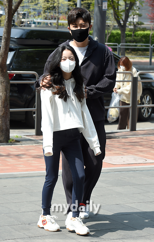 오늘도함께 이미지