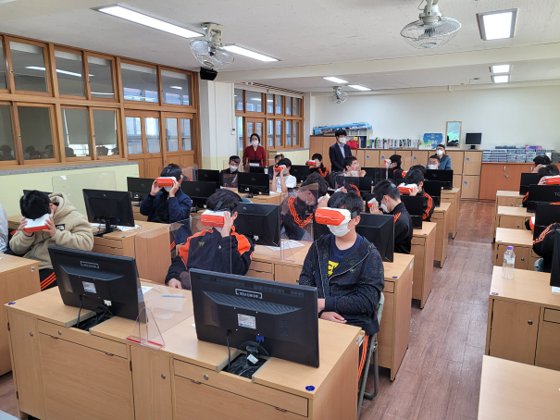 (주)브이알코리아 이미지