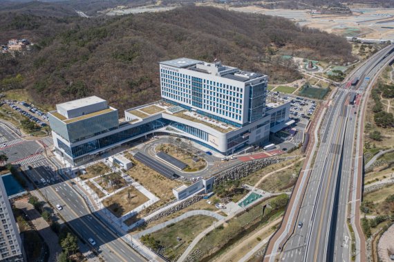 충남대학교병원 이미지