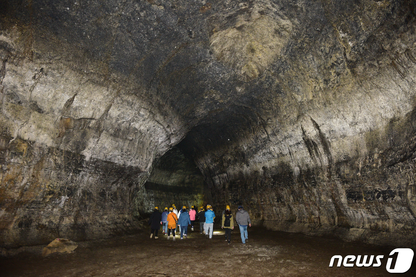 세계유산축전 앞두고 공개된 김녕굴