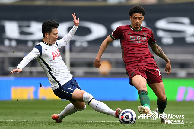 토트넘, 울버햄튼 2-0으로 꺾고 리그 6위 도약..손흥민 18호골 무산