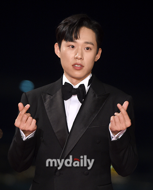 승우중기 이미지