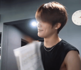 출처: NCT 공식 유튜브 '일상의 재현 : 오늘은 운동하러 왔어요' 영상 캡처