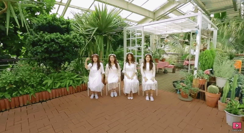 출처: 셀럽파이브 '안 본 눈 삽니다' MV 화면 캡처