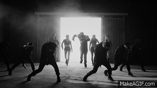 출처: 비의 명곡 <깡> MV