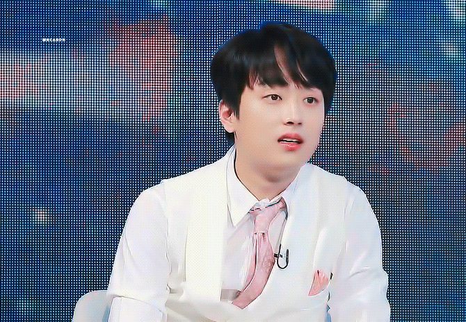 요즘 예능에서 이찬원 비쥬얼..gif | 커뮤니티