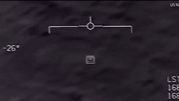 015년 미국 플로리다주 잭슨빌 해안에서 미국 해군 조종사가 촬영한 미확인비행물체(UFO)의 모습 영상