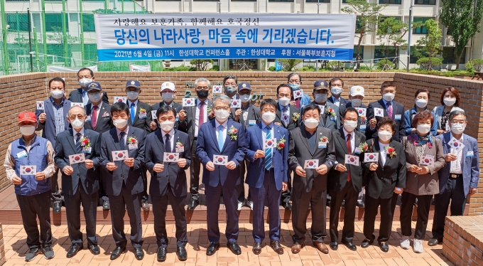 달의나라 이미지