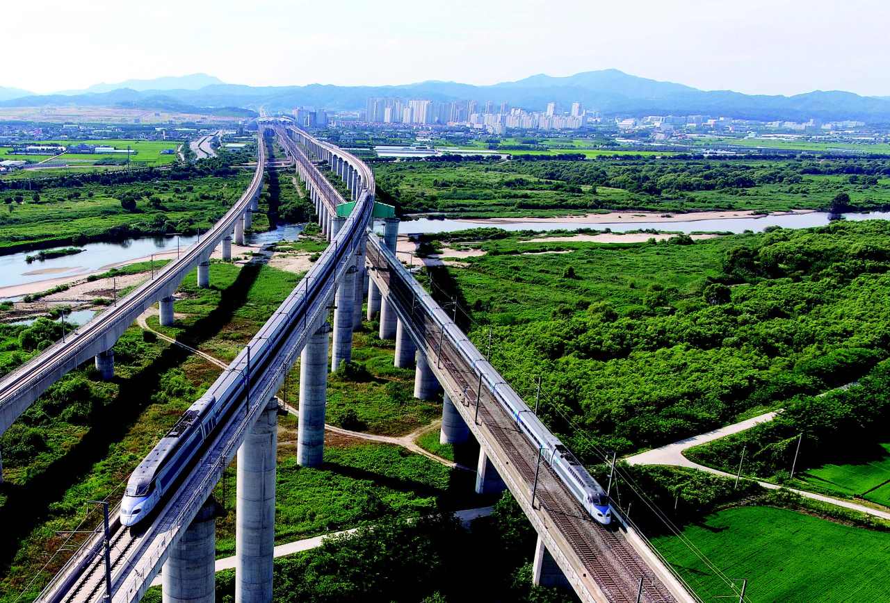 Korea National Railway gains traction in expanding overseas business