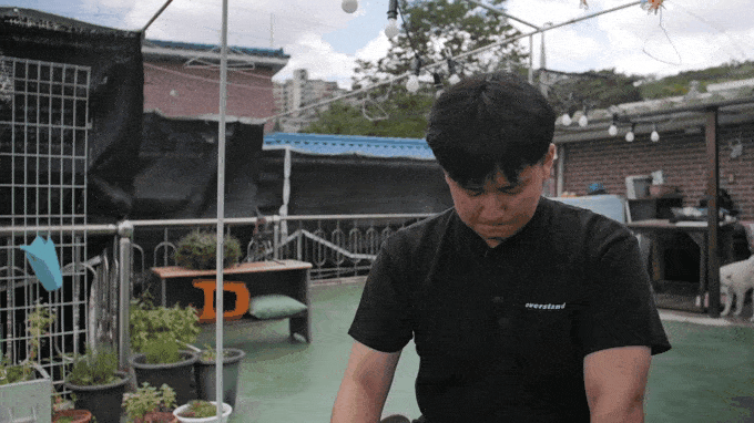 /유승규씨 제공 유승규씨가 히키코모리 생활을 청산하고 대청소를 시작하는 모습이다.